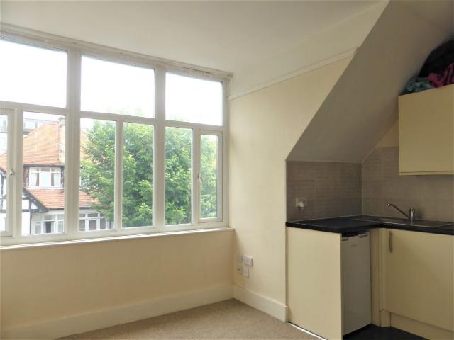Studio for rent in Brunswick