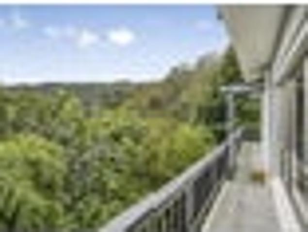 Apartment for rent in York Bay, Lower Hutt