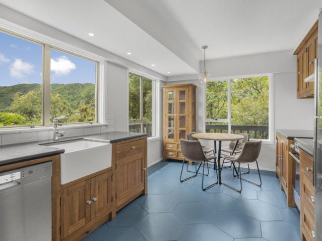 Apartment for rent in York Bay, Lower Hutt