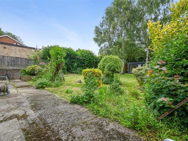 House for rent in Pouchen End, Hertfordshire