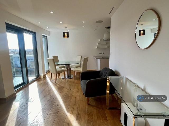Apartment for rent in London Borough of Hammersmith and Fulham, Greater London