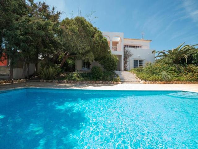 Quarto alugar em Meia Praia, Lagos