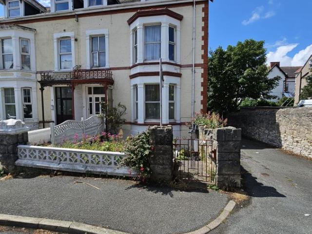 Apartment for rent in Llandudno, Wales