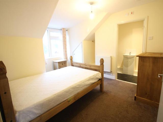 Room for rent in Cargate, Aldershot