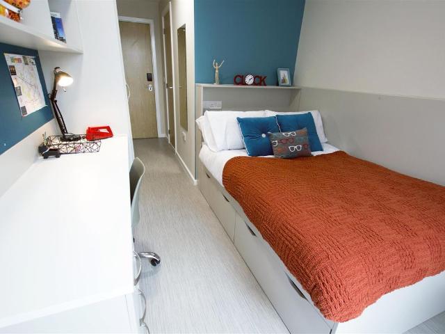 Apartment for rent in Lansdowne, Springbourne