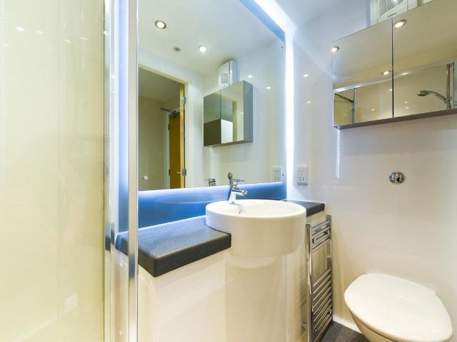 Apartment for rent in Lansdowne, Springbourne