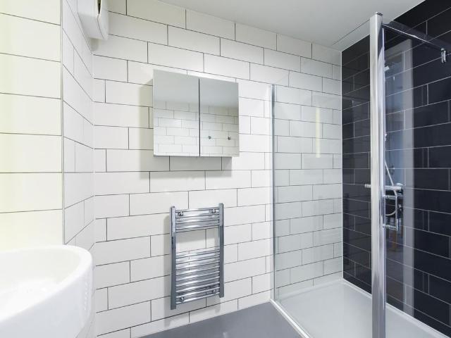 Studio for rent in Lansdowne, Springbourne