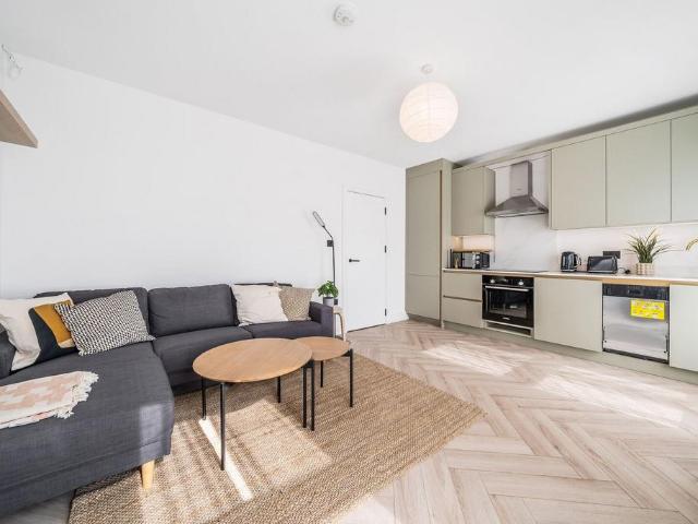 Apartment for rent in Battersea, Greater London