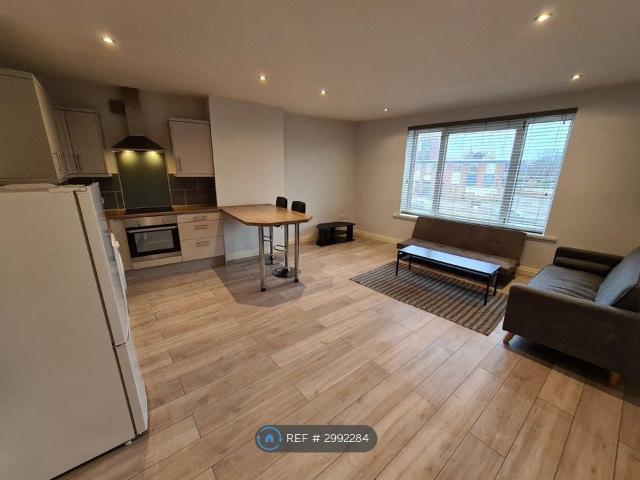 Apartment for rent in East End Park, West Yorkshire