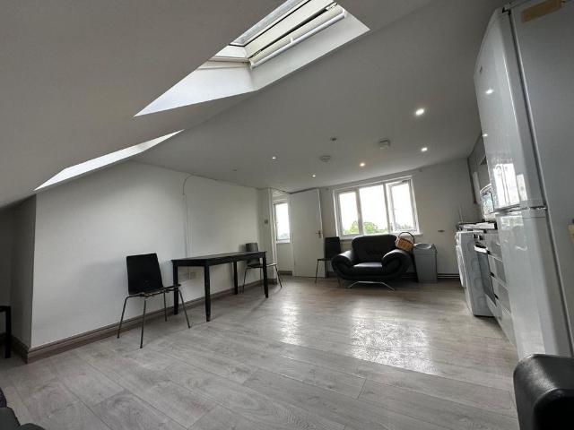 Apartment for rent in South Chingford, Greater London