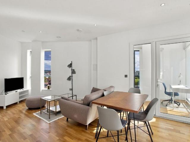 Apartment for rent in Battersea, Greater London