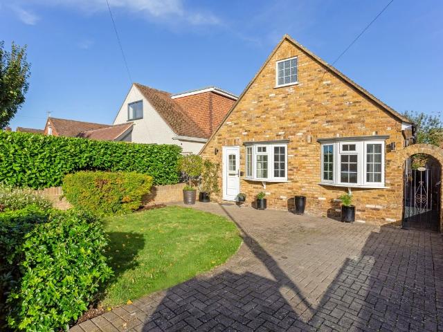 House for rent in Clewer Village, Windsor