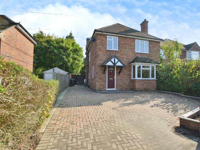 House for rent in Mount Hermon, Woking