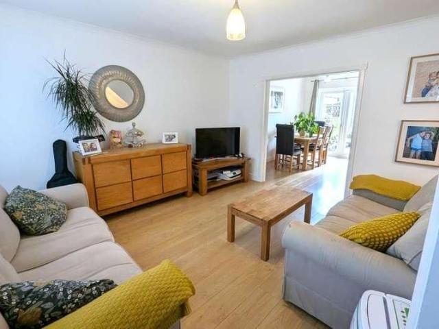 House for rent in Mount Hermon, Woking