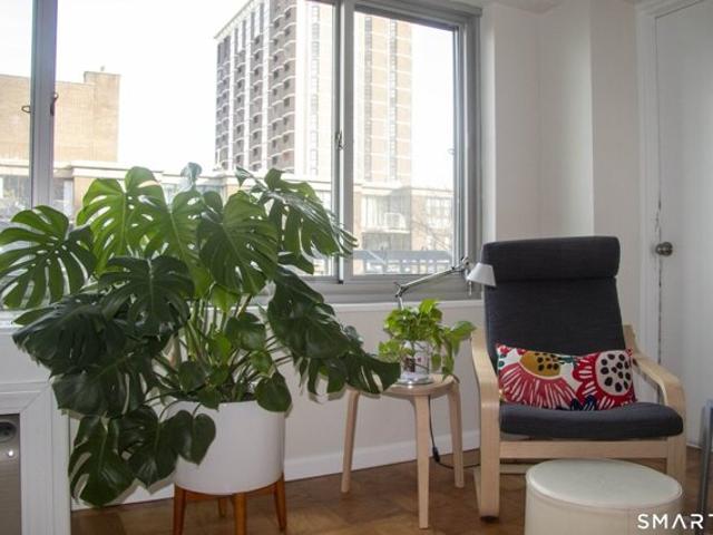Condo for sale in New Haven, Connecticut