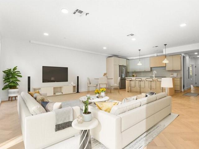 Condo for sale in Hudson, New Jersey
