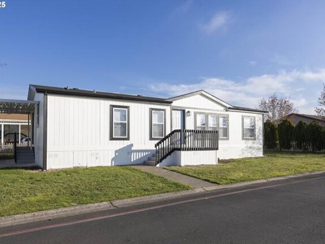 Property for sale in Oregonia