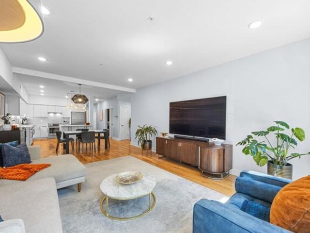 Condo for sale in Colgate Center, Jersey City