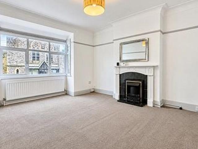 House for rent in Upton, Acol