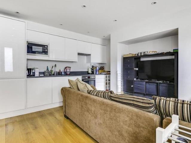 Apartment for rent in Marylebone, Greater London