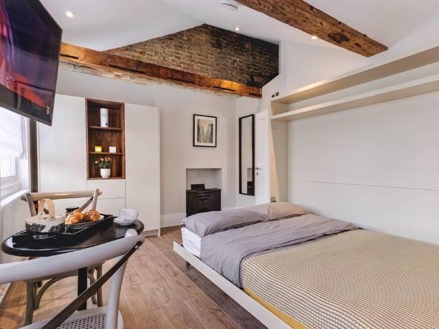 Apartment for rent in Marylebone, Greater London