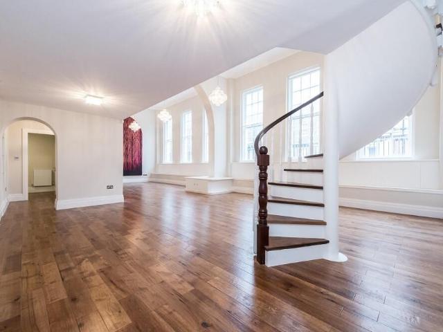 Apartment for rent in Marylebone, Greater London