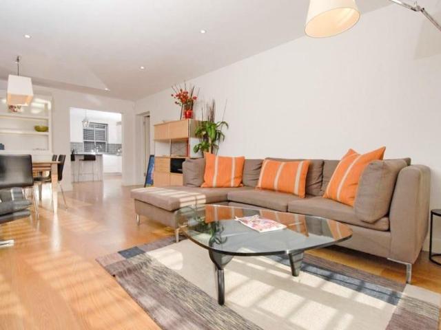 Apartment for rent in Marylebone, Greater London