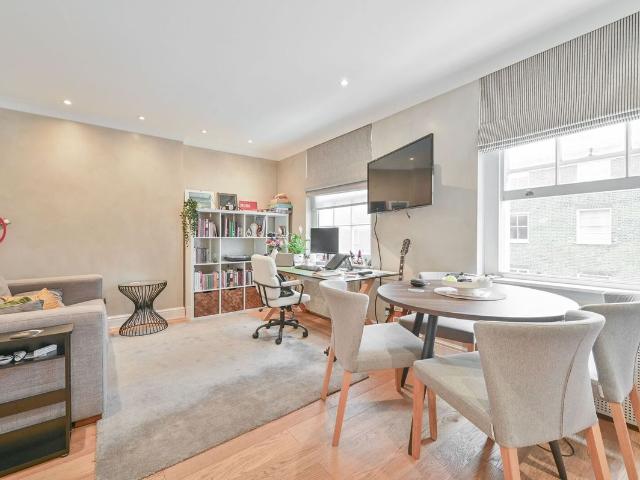 Apartment for rent in Marylebone, Greater London