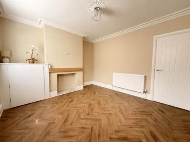 House for rent in Dalestorth, East Midlands