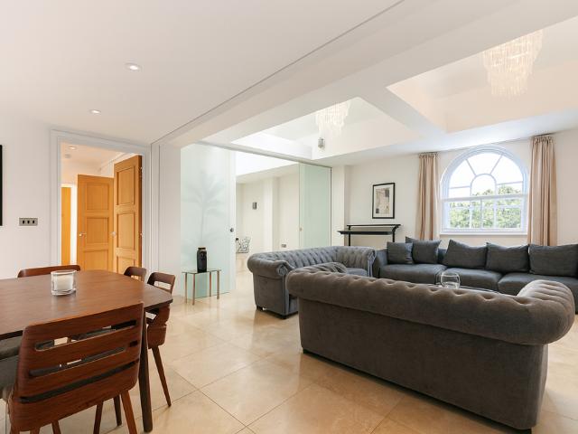 Apartment for rent in Marylebone, Greater London