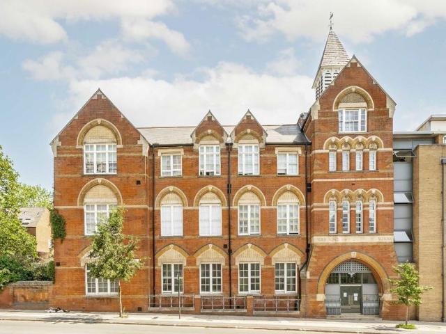 Apartment for rent in Barnsbury, Greater London