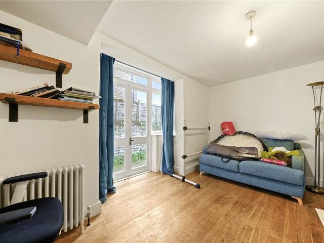 Apartment for rent in Barnsbury, Greater London