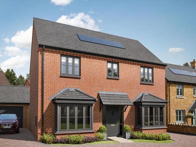 House for sale in Northampton, Northamptonshire