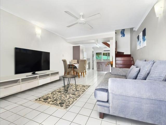 Townhouse for rent in Yorkeys Knob, Queensland