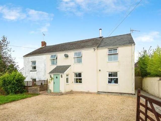 House for sale in Bromsberrow Heath, Gloucestershire
