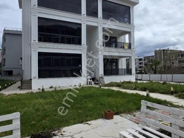 Akhisar, Manisa içerisinde satılık mülk