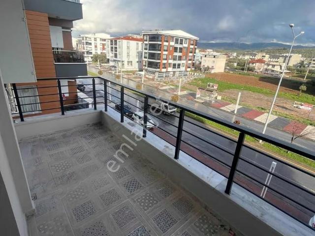 Akhisar, Manisa içerisinde satılık mülk