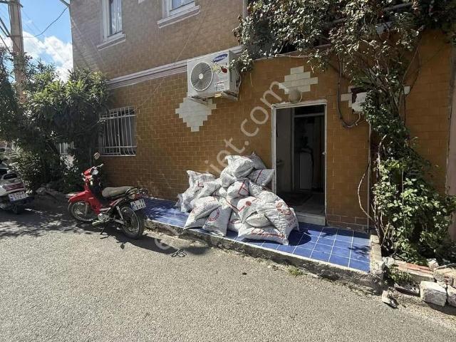 Akhisar, Manisa içerisinde satılık Villa