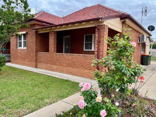 House for rent in Parkes, Parkes Shire Council