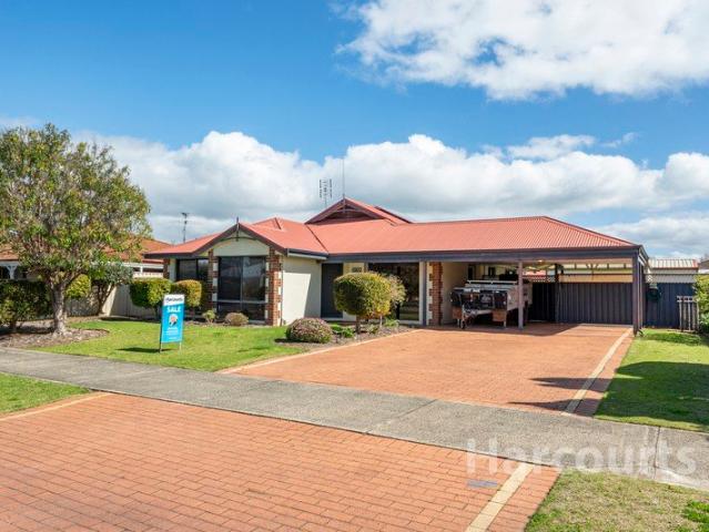 House for sale in Broadwater, Western Australia