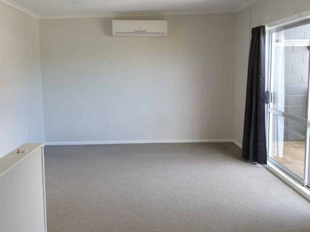Townhouse for rent in Days Bay, Wellington