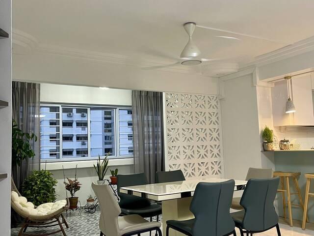 Room for rent in Tengah Industrial Estate, Singapore