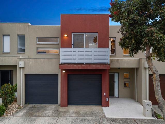 Townhouse for sale in Camerons Creek, Victoria