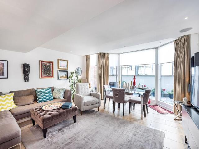Apartment for rent in South Kensington, Greater London