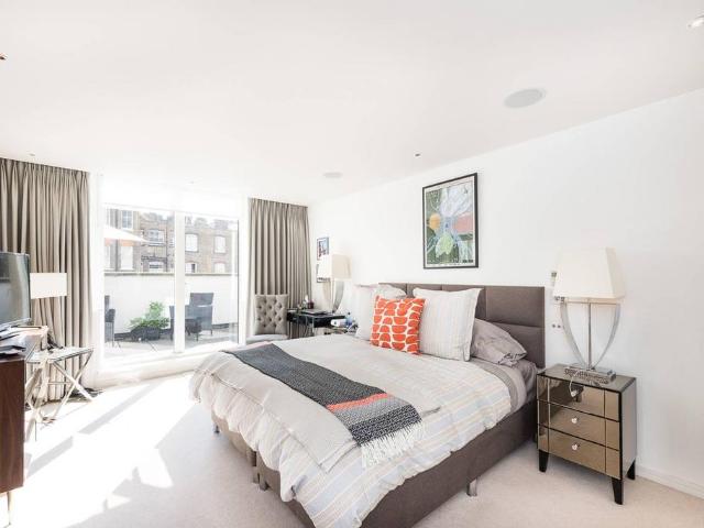 House for rent in South Kensington, Greater London