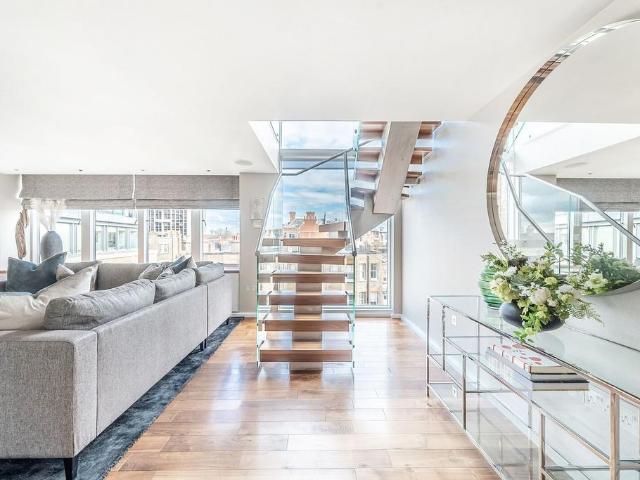 Apartment for rent in South Kensington, Greater London
