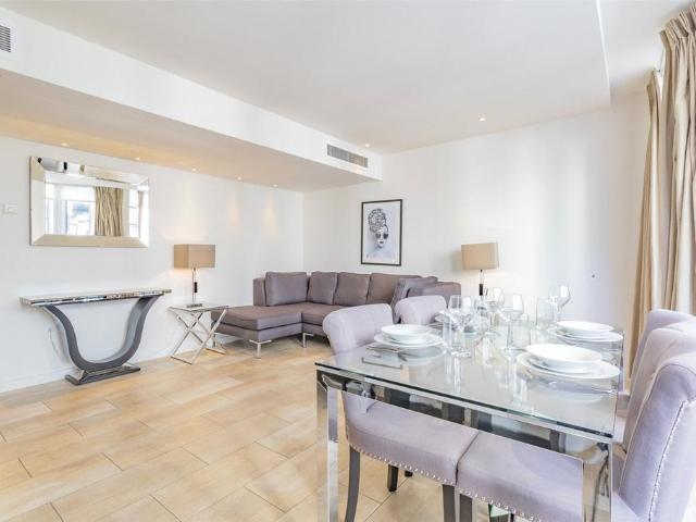 House for rent in South Kensington, Greater London