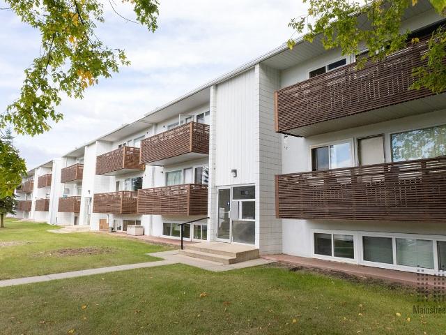 Apartment for rent in Wedgewood, Alberta
