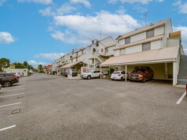 Apartment for sale in Parklands, Western Australia