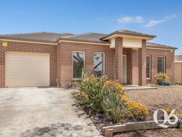 Apartment for rent in Overton Lea, Melbourne